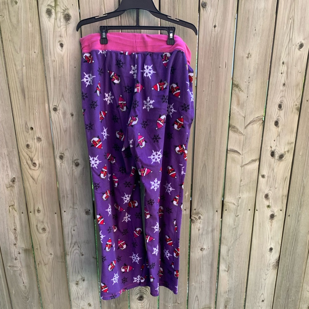 G21 Fuzzy Purple with Snowflake And Penguin Pattern Pyjama pants XL - Picture 5 of 5